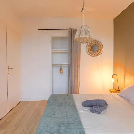 Apartment Charcot