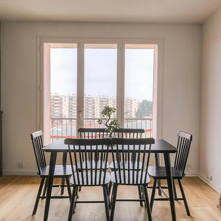 Charcot Apartmán